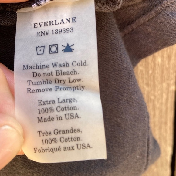 Men's Everlane T-Shirt Black Solid Classic XL Crew Cotton Casual Everyday V-Neck - Picture 4 of 9